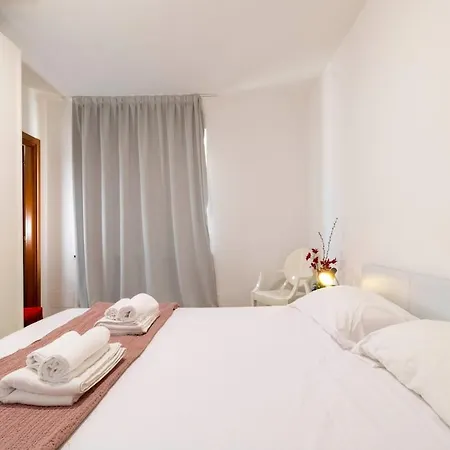 Διαμέρισμα -5 Min Dal Mare- Wifi Ac Vicino Stazione *