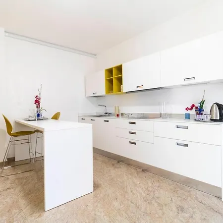 -5 Min Dal Mare- Wifi Ac Vicino Stazione Διαμέρισμα
