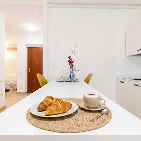 Διαμέρισμα -5 Min Dal Mare- Wifi Ac Vicino Stazione *
