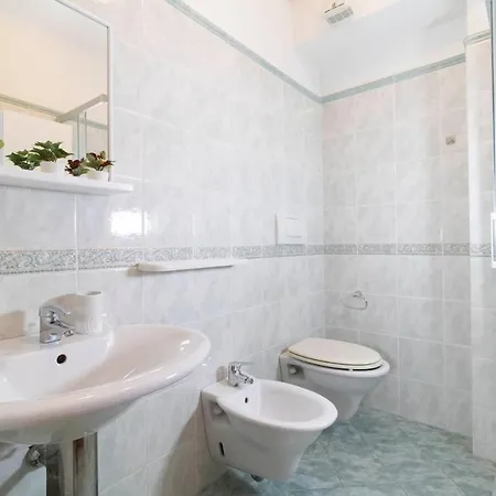 -5 Min Dal Mare- Wifi Ac Vicino Stazione