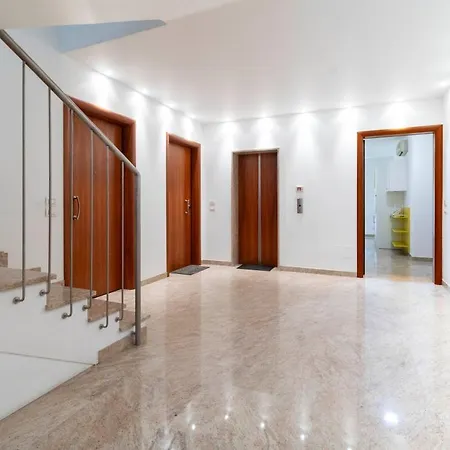 -5 Min Dal Mare- Wifi Ac Vicino Stazione